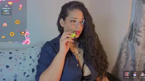 Snapshot of cloebunny_ chatting on July 2026 01:57:01 AM Cloe Bunny online show from July 2026 01:57:01 AM