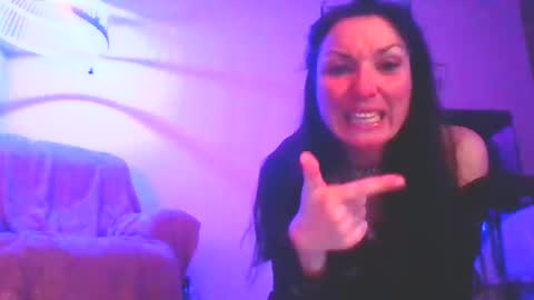 Snapshot of cloudy2025 chatting on February 2026 04:05:02 AM cloudy2025 online show from February 2026 04:05:02 AM