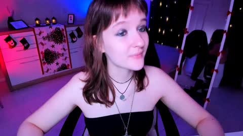  Clover  follow me  online show from December 2024 02:48:02 PM