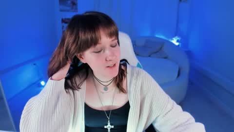  Clover  follow me  online show from January 2025 06:00:01 PM