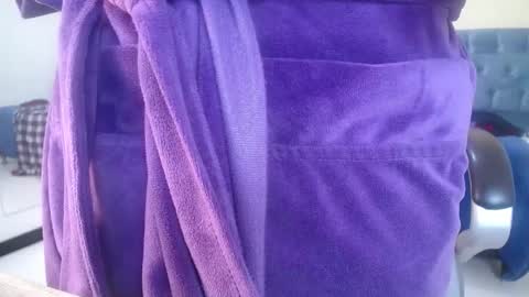 Snapshot of clown_face chatting on December 2024 08:11:02 AM emely dolce online show from December 2024 08:11:02 AM