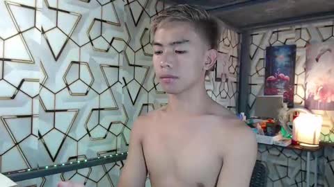 Snapshot of clyde_twinkx chatting on November 2025 05:32:02 AM clyde_twinkx online show from November 2025 05:32:02 AM