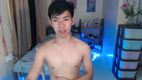 Snapshot of clyde_twinkx chatting on May 2026 10:42:01 AM clyde_twinkx online show from May 2026 10:42:01 AM