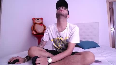 Snapshot of cock_fox chatting on October 2025 07:44:02 PM Camilo online show from October 2025 07:44:02 PM