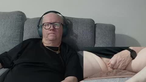 Charlie. online show from November 2025 04:19:01 PM