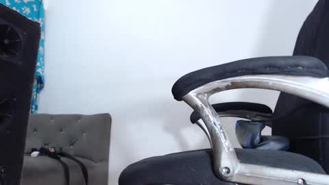 Snapshot of coco1269hard chatting on January 2025 11:46:01 PM Joker Big dick online show from January 2025 11:46:01 PM