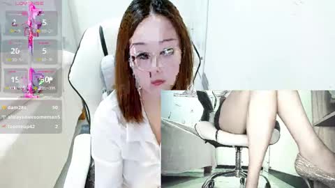 Snapshot of coco_coo chatting on January 2025 03:11:02 AM coco online show from January 2025 03:11:02 AM