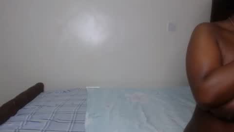 Snapshot of cocoa_devine chatting on April 2026 11:20:02 PM cocoa_devine online show from April 2026 11:20:02 PM