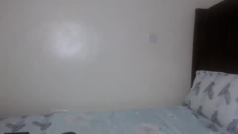 Snapshot of cocoa_devine chatting on April 2026 12:17:02 PM cocoa_devine online show from April 2026 12:17:02 PM