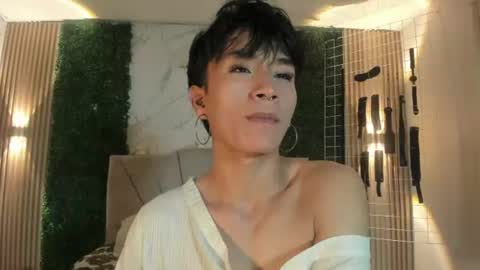 Snapshot of cococumps chatting on July 2026 05:28:01 AM COCO online show from July 2026 05:28:01 AM