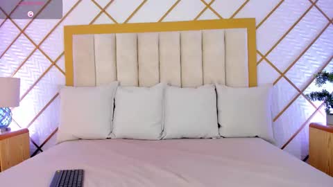    online show from December 2025 11:39:02 AM