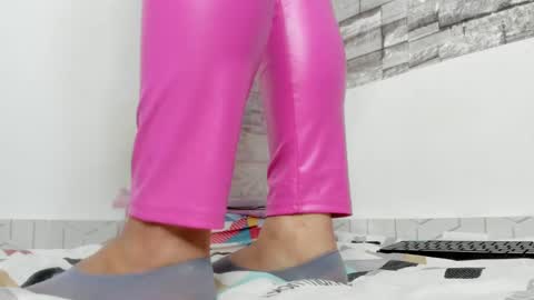 laurita online show from February 2025 10:14:02 PM