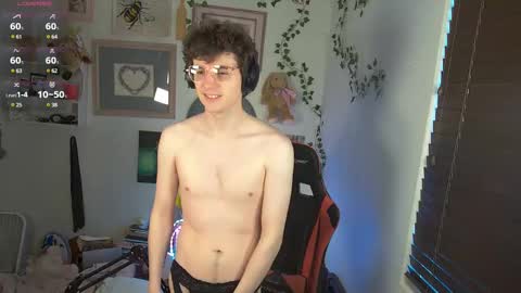 Snapshot of cokia_ chatting on February 2025 11:13:01 PM Cokia online show from February 2025 11:13:01 PM