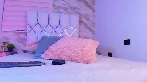 colett online show from February 2026 11:54:02 AM