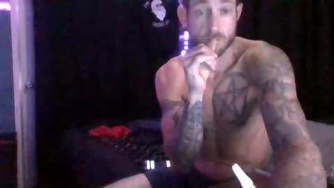 colevan2390 online show from December 2025 01:48:02 AM