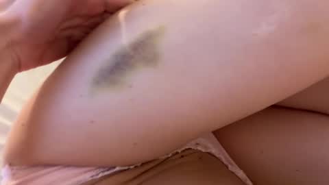 Allie online show from November 2025 07:10:01 AM