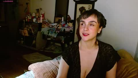 Collette online show from October 2025 03:40:02 AM