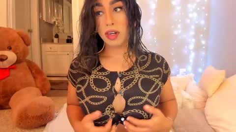 Snapshot of colombiantexas chatting on January 2025 12:54:01 AM ........ Instagram Lorysexys online show from January 2025 12:54:01 AM