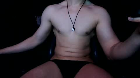 colossaltitann online show from June 2026 07:44:01 AM