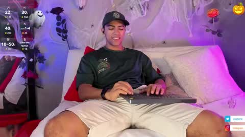 Snapshot of colstorw_ chatting on October 2025 10:39:02 AM colstorw_ online show from October 2025 10:39:02 AM