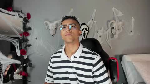 Snapshot of colstorw_ chatting on October 2025 10:38:02 AM colstorw_ online show from October 2025 10:38:02 AM