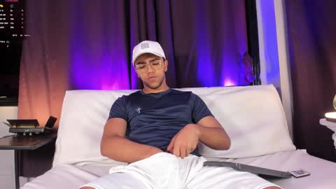 Snapshot of colstorw_ chatting on November 2025 11:32:02 AM colstorw_ online show from November 2025 11:32:02 AM