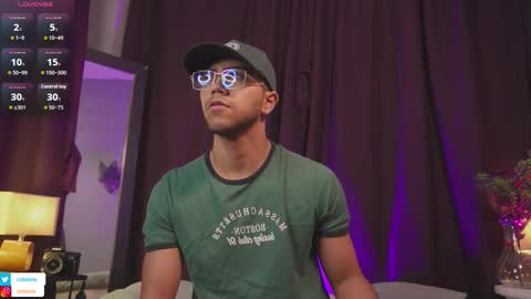 colstorw_ online show from December 2025 10:00:02 AM