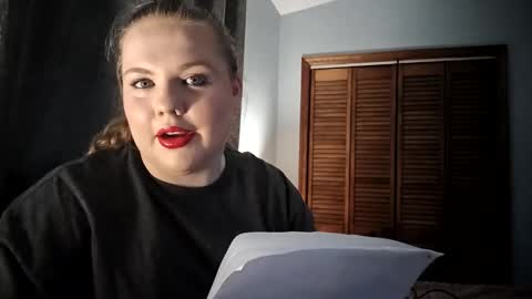 Nym online show from December 2025 07:07:02 PM