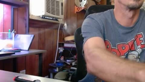 Nelson or ComicKing and sometime Peachy143 online show from September 2025 09:16:02 PM