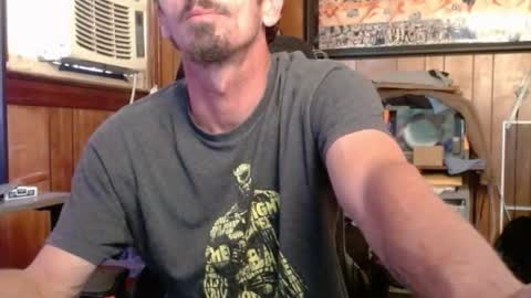 Nelson or ComicKing and sometime Peachy143 online show from November 2025 08:32:01 PM