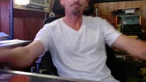 Snapshot of comic_king27 chatting on June 2026 10:41:02 PM Nelson or ComicKing and sometime Peachy143 online show from June 2026 10:41:02 PM