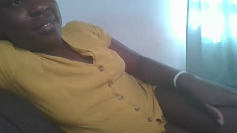 Snapshot of comicalcara chatting on January 2025 02:17:02 PM Cara online show from January 2025 02:17:02 PM