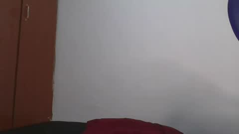 Snapshot of comicalcara chatting on February 2025 03:27:01 PM Cara online show from February 2025 03:27:01 PM