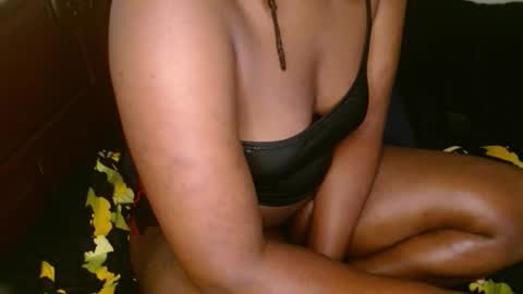 Snapshot of comicalcara chatting on September 2025 09:14:01 AM Cara online show from September 2025 09:14:01 AM