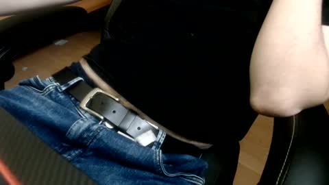 commanderchip online show from February 2025 04:40:02 PM