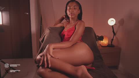 Snapshot of connie_west0 chatting on December 2024 02:41:01 AM independent model online show from December 2024 02:41:01 AM