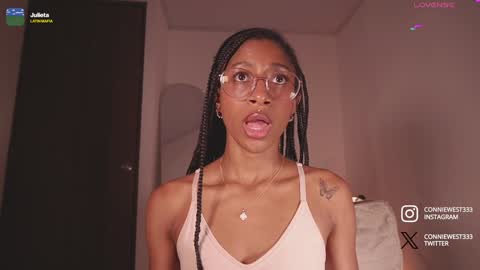 Snapshot of connie_west0 chatting on January 2025 09:23:02 PM independent model online show from January 2025 09:23:02 PM