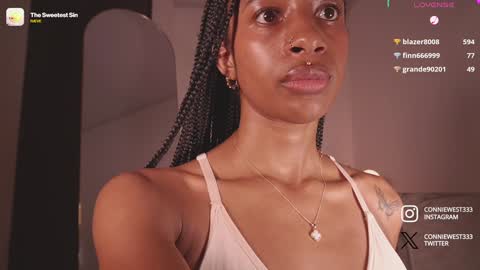 Snapshot of connie_west0 chatting on January 2025 12:25:01 AM independent model online show from January 2025 12:25:01 AM