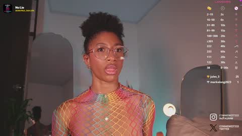 Snapshot of connie_west0 chatting on January 2025 06:21:01 PM independent model online show from January 2025 06:21:01 PM