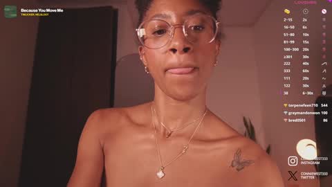 Snapshot of connie_west0 chatting on January 2025 12:25:02 AM independent model online show from January 2025 12:25:02 AM