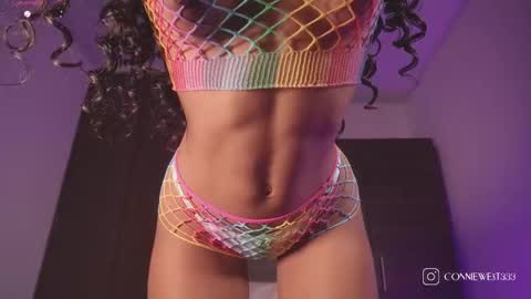 Snapshot of connie_west0 chatting on October 2025 01:25:02 AM independent model online show from October 2025 01:25:02 AM