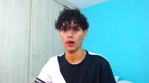 Connor online show from December 2025 10:39:01 PM