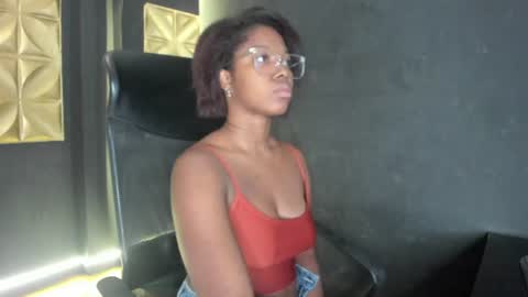 Nilo Solem online show from June 2026 07:04:01 PM