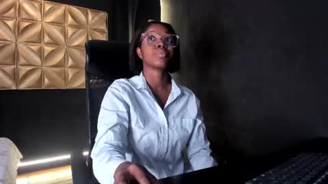 Nilo Solem online show from July 2026 07:19:02 PM