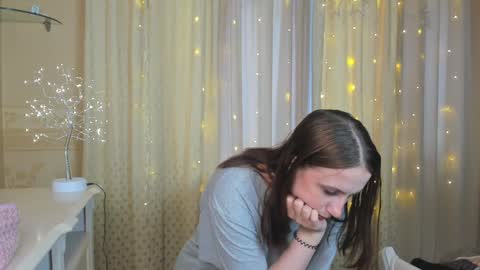 Constance online show from December 2024 07:51:02 AM