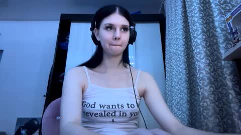 Isabella online show from February 2026 07:03:02 PM