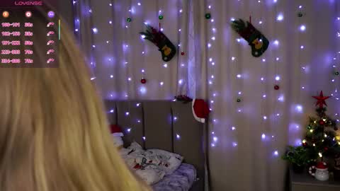 Hello im Sofia Welcme to my room .More hugs and kiss for you online show from December 2025 06:30:02 AM