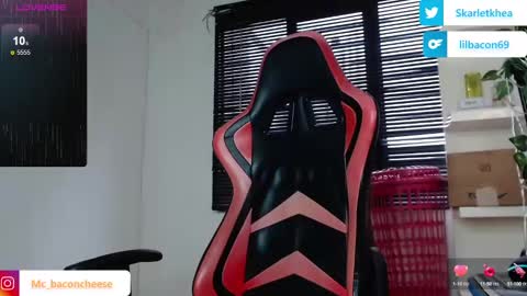 Cookinbaconnaked69 its me online show from March 2025 07:17:01 PM