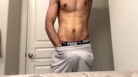 coolboy75289 online show from February 2025 09:40:01 PM