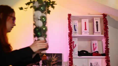 Ginger The Cringer online show from December 2024 09:31:02 AM